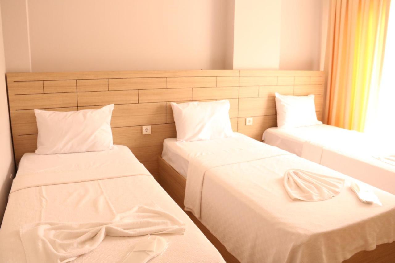 Agva Rex Otel Luaran gambar